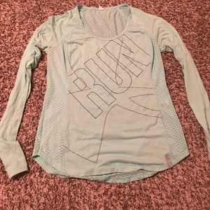 Long sleeve running top